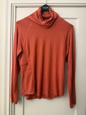 Patagonia Sun Hoodie - Rust Orange Lightweight Long Sleeve - Women's Large